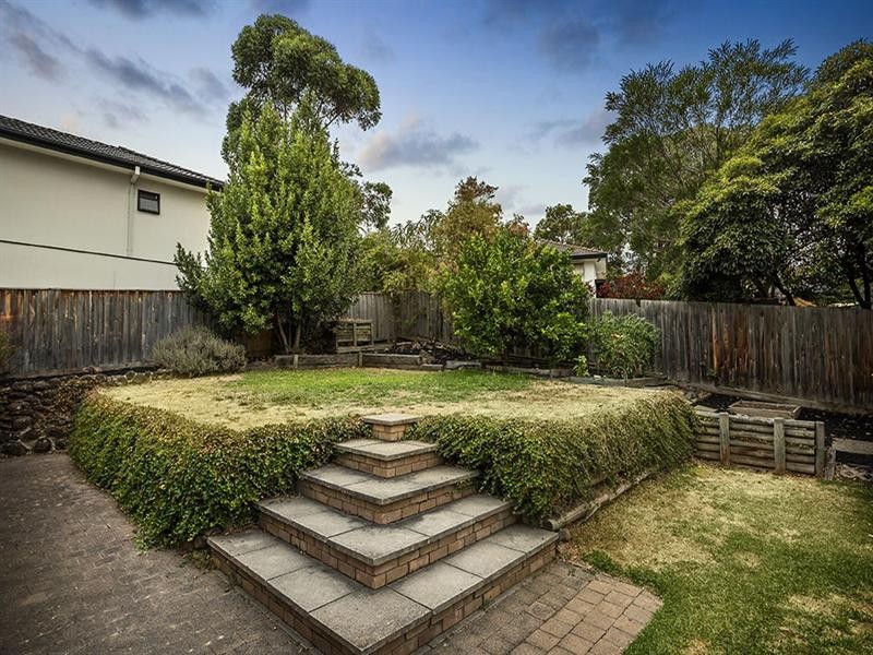 17 Heath Street, Templestowe Lower VIC 3107