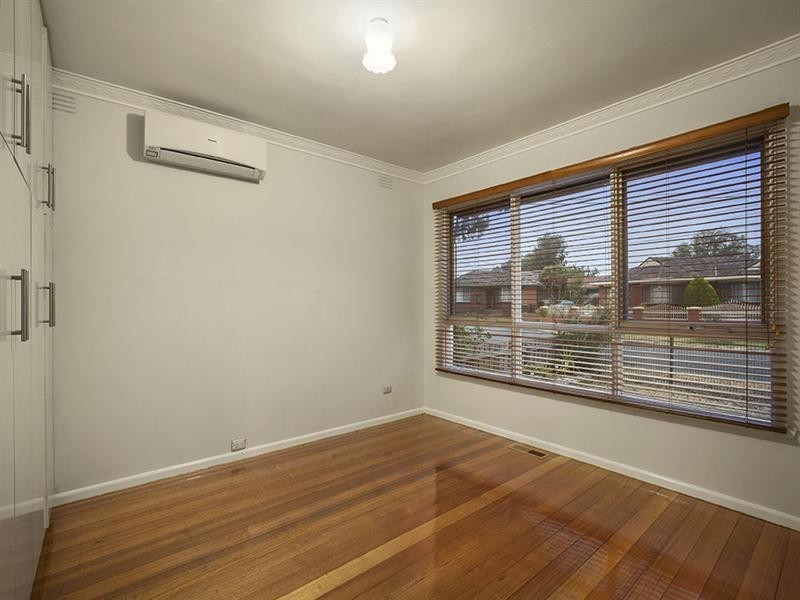 5 Laura Court, Sunshine North VIC 3020