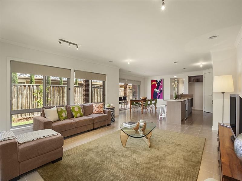 33A Toulon Drive, Templestowe Lower VIC 3107