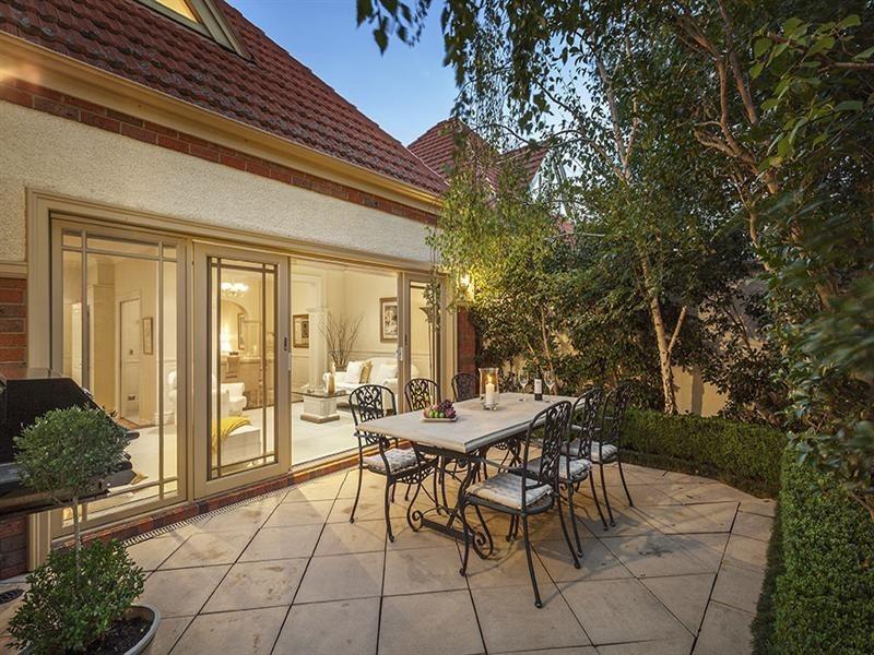 3/5 Carn Avenue, Ivanhoe VIC 3079