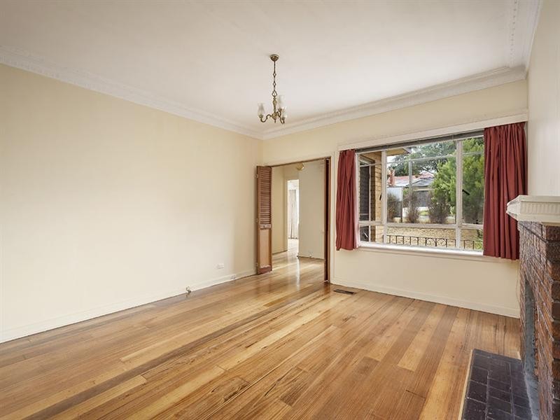 5 Drummond Street, Chadstone VIC 3148