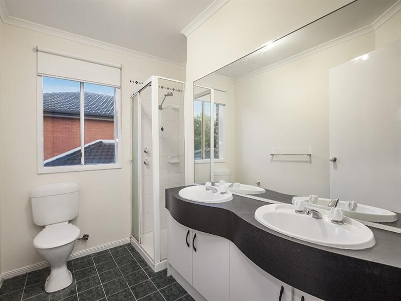 2 Garden Drive, Braybrook VIC 3019