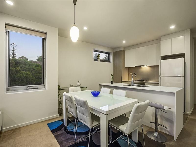 306/18 Berkeley Street, Doncaster VIC 3108