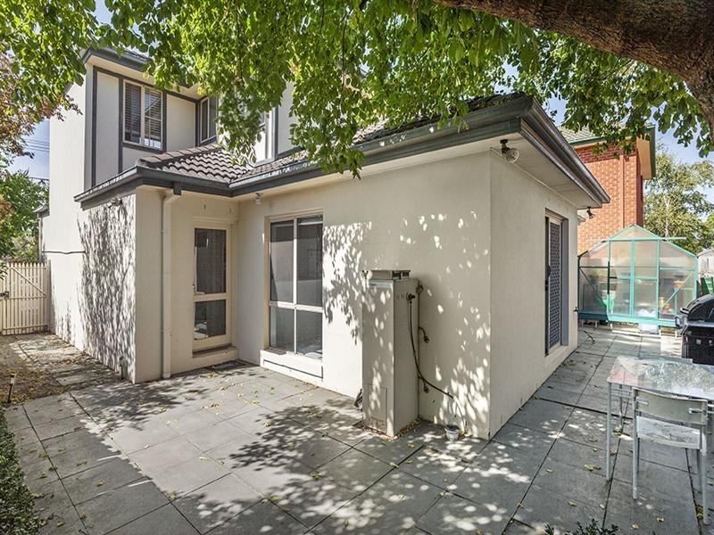 9 Hazel Drive, Templestowe Lower VIC 3107