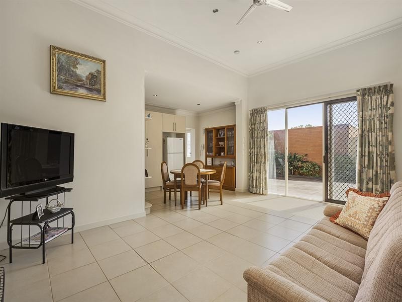 35 Dorking Road, Box Hill VIC 3128