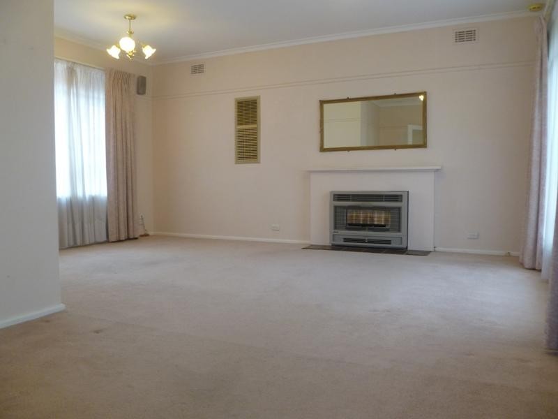 27 Muir Street, Mount Waverley VIC 3149