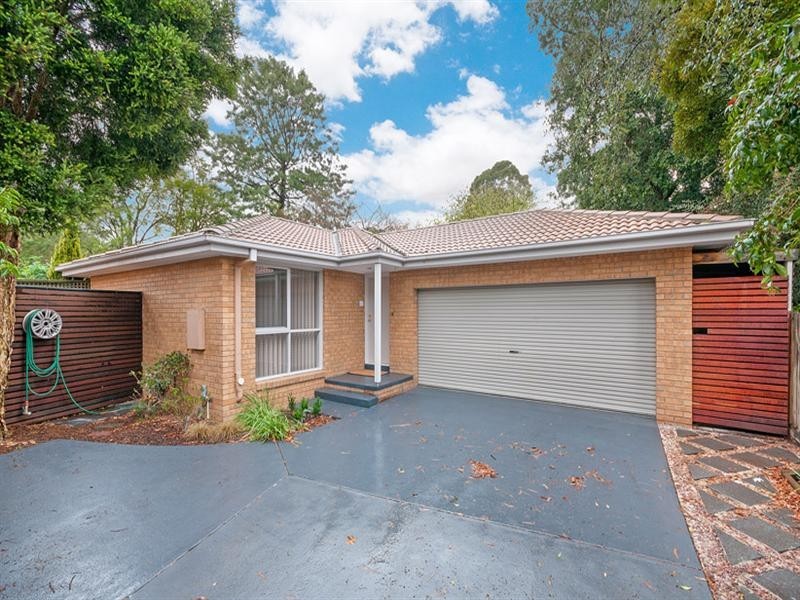 2/8 Minaki Avenue, Doncaster East VIC 3109
