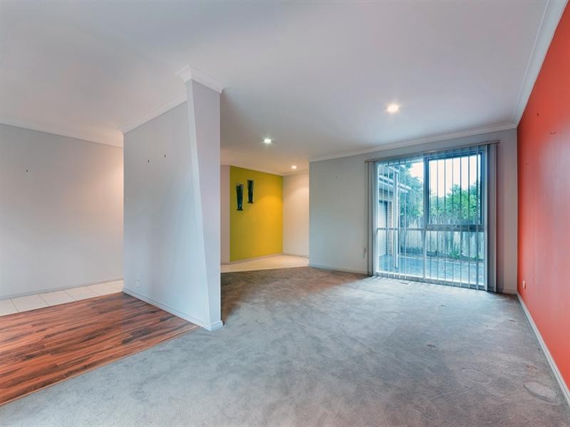 2/8 Minaki Avenue, Doncaster East VIC 3109