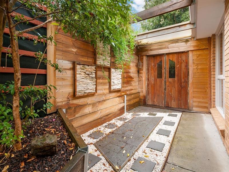 2/8 Minaki Avenue, Doncaster East VIC 3109