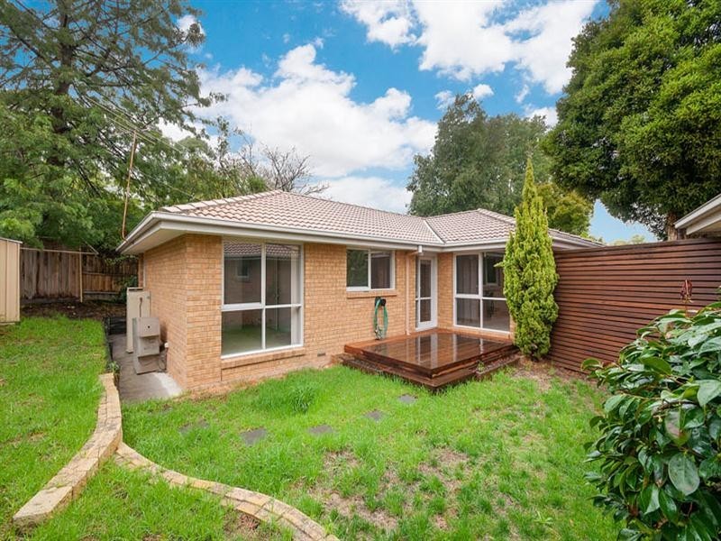 2/8 Minaki Avenue, Doncaster East VIC 3109