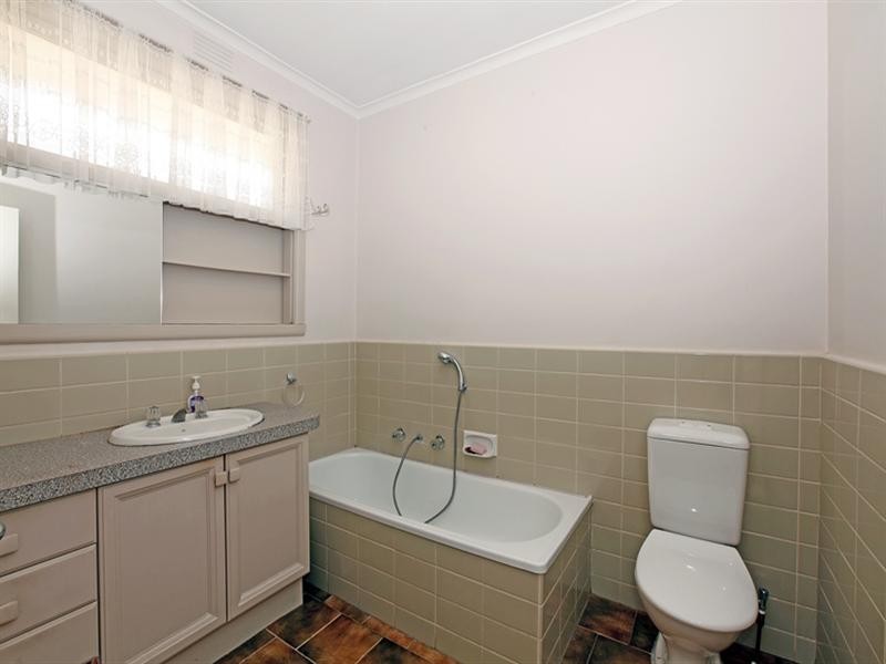 5 Woodstock Court, Doncaster East VIC 3109