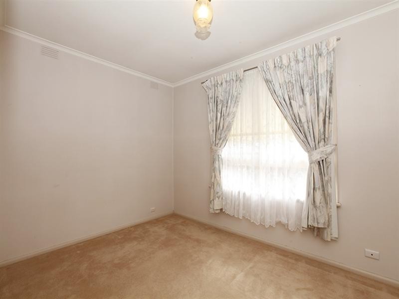 5 Woodstock Court, Doncaster East VIC 3109