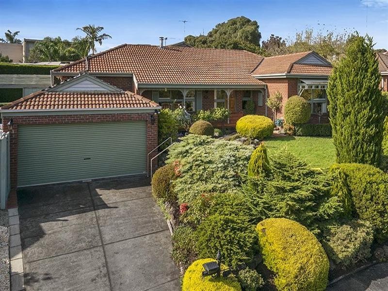 6 Shakespeare Drive, Templestowe VIC 3106