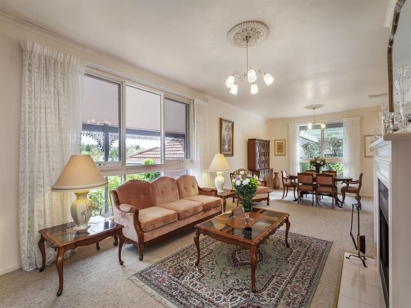 6 Shakespeare Drive, Templestowe VIC 3106