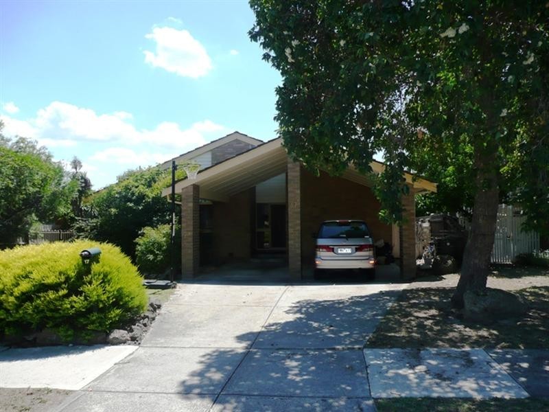 17 Inglewood Close, Doncaster East VIC 3109