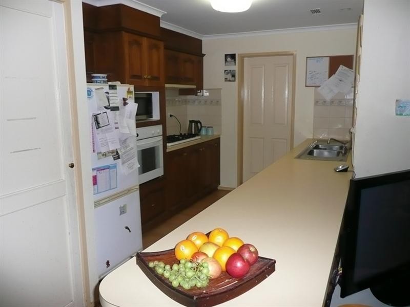 17 Inglewood Close, Doncaster East VIC 3109