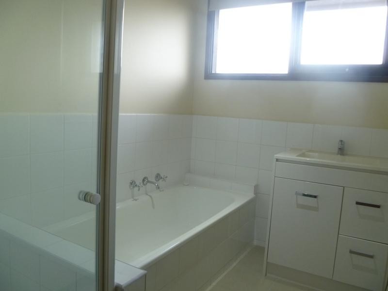 19 Woodhouse Road, Doncaster East VIC 3109