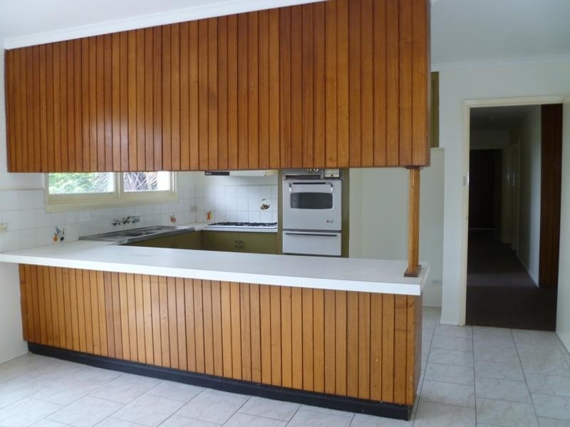 33 Balmoral Avenue, Templestowe Lower VIC 3107
