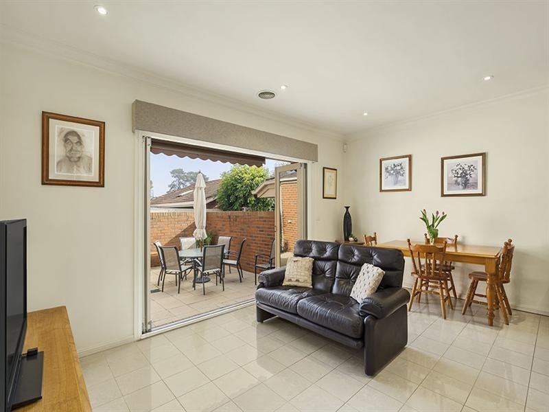 1/1 June Crescent, Templestowe VIC 3106