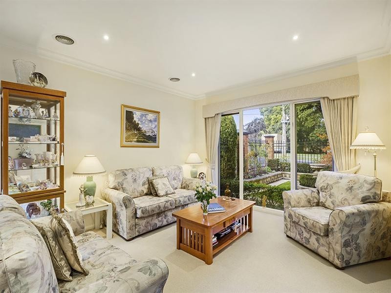 1/1 June Crescent, Templestowe VIC 3106