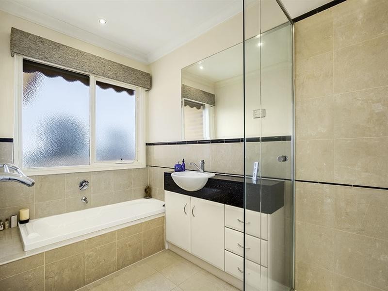 1/1 June Crescent, Templestowe VIC 3106