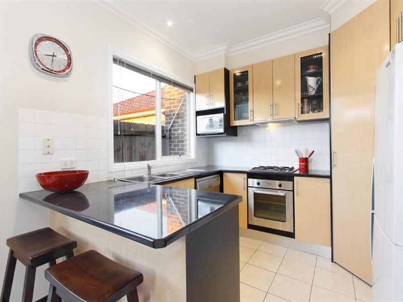 2/21 Daventry Street, Reservoir VIC 3073
