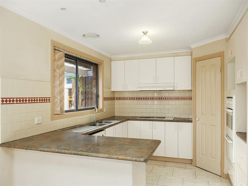 7 Moonstone Walk, Bundoora VIC 3083