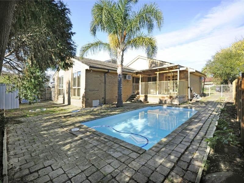 17 Inglewood Close, Doncaster East VIC 3109