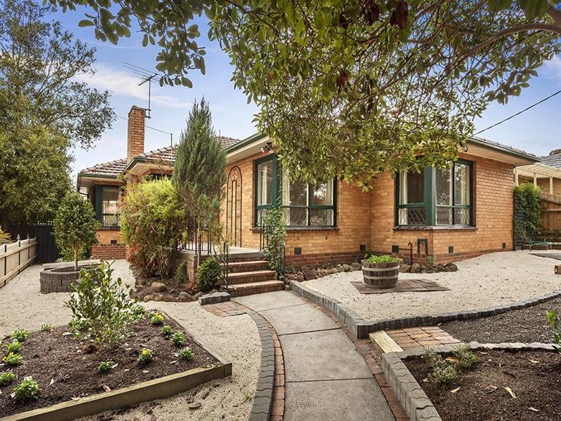 12 Hazel Court, Ashwood VIC 3147