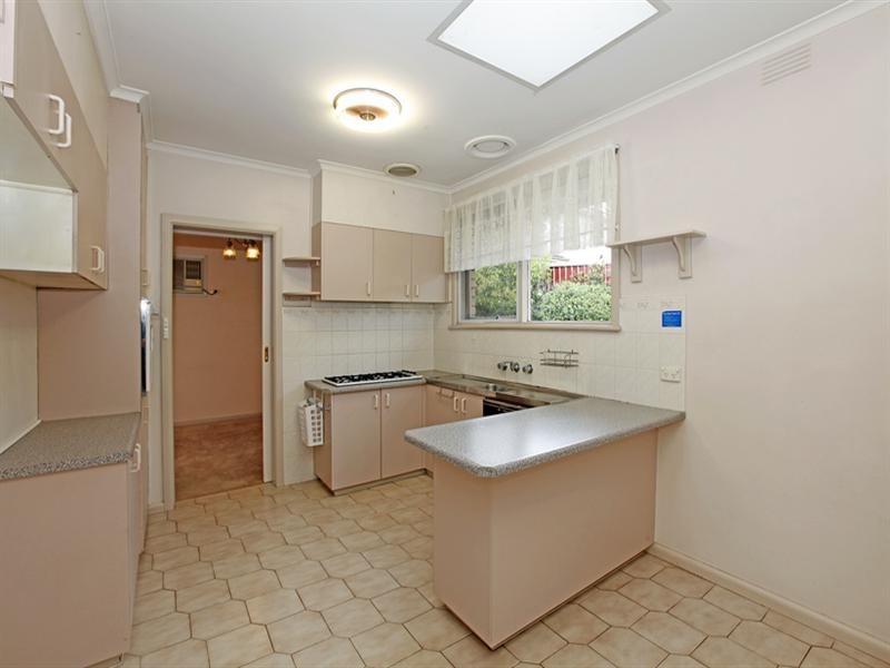 5 Woodstock Court, Doncaster East VIC 3109