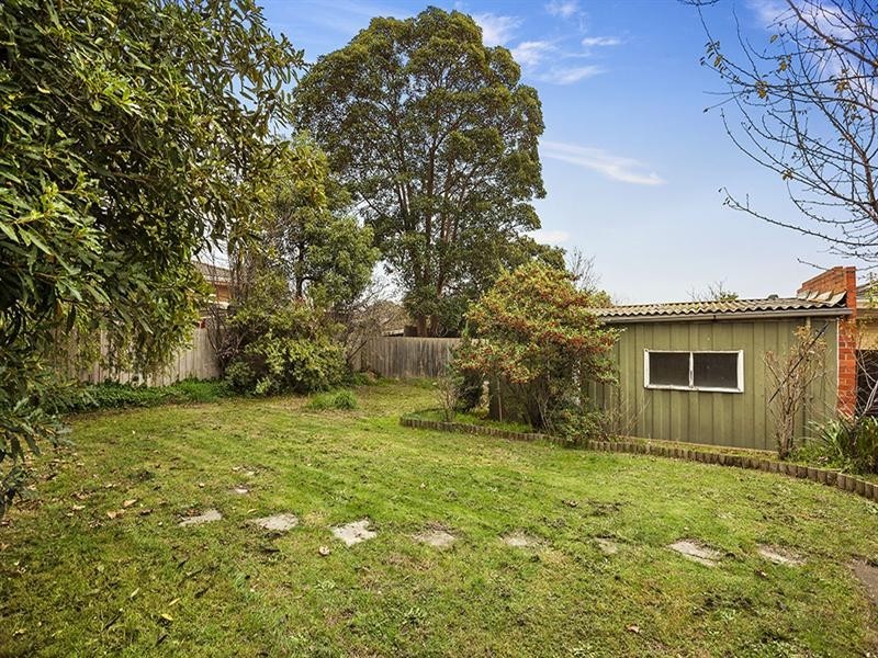 16 Tamala Avenue, Notting Hill VIC 3168
