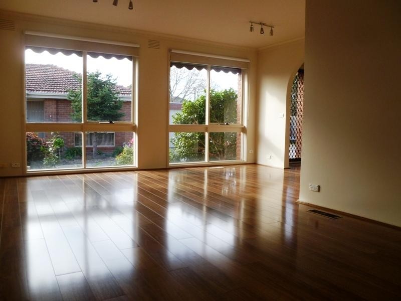 3/8 Rosa Street, Templestowe Lower VIC 3107