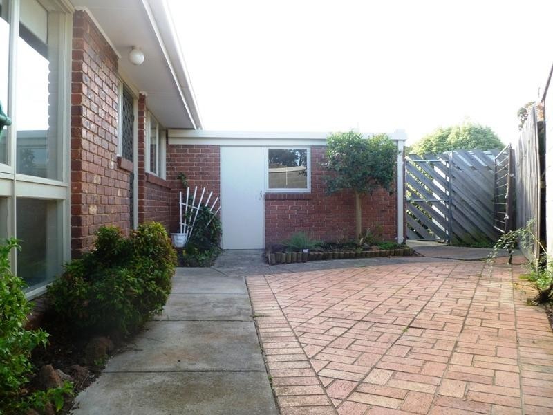 3/8 Rosa Street, Templestowe Lower VIC 3107