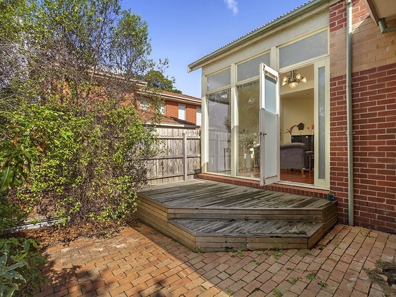 1/1064 Doncaster Road, Doncaster East VIC 3109