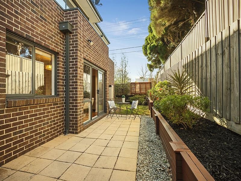 1/300 Manningham Road, Templestowe Lower VIC 3107