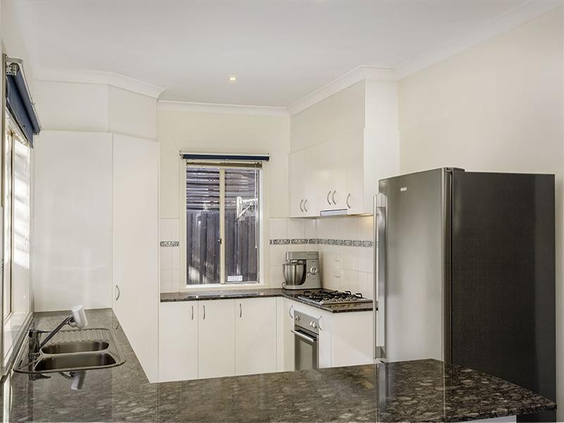 5 Oak Court, Mitcham VIC 3132