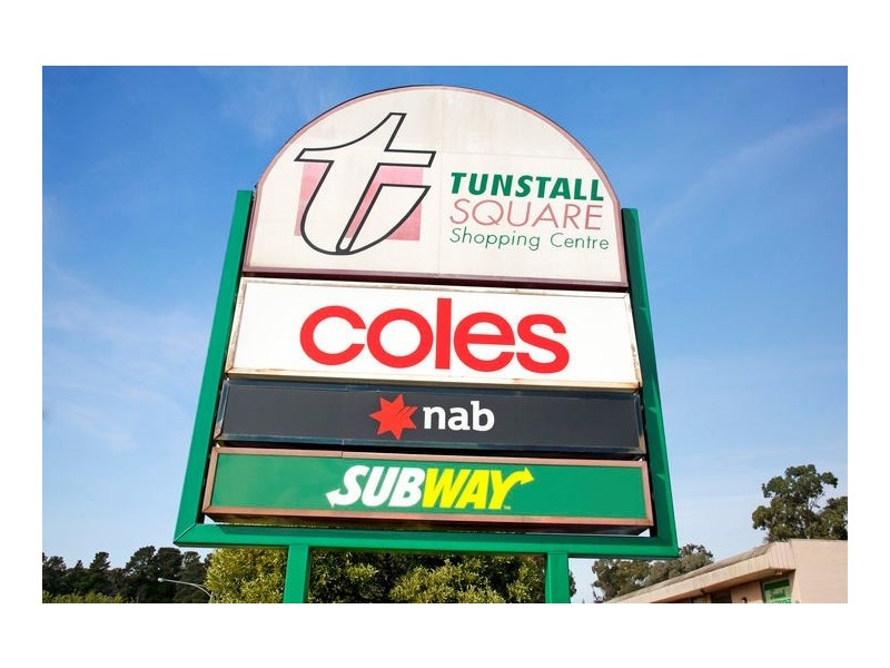 70 Russell Crescent, Doncaster East VIC 3109