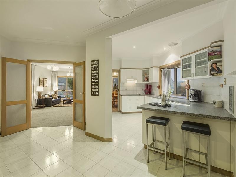 3 Lisa Close, Doncaster East VIC 3109