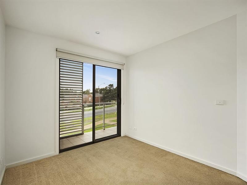 16 Silverash Drive, Bundoora VIC 3083