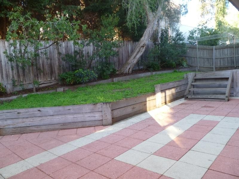 2/15-19 Laurie Road, Doncaster East VIC 3109