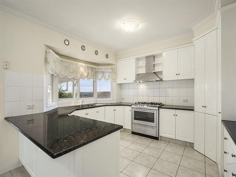 54 Kirkford Drive, Mooroolbark VIC 3138