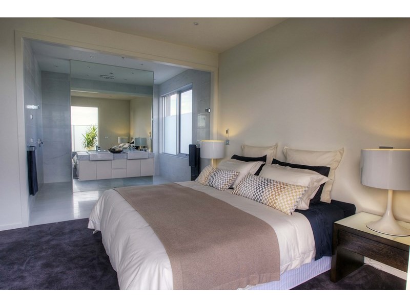 408/7 Red Hill Terrace, Doncaster East VIC 3109