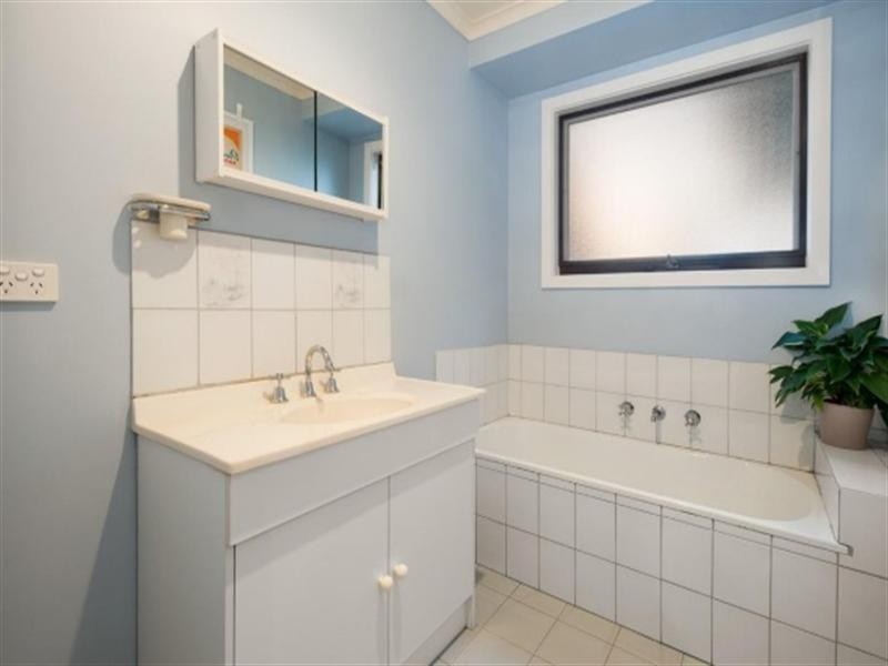 2/12 Hopetoun Street, Mitcham VIC 3132