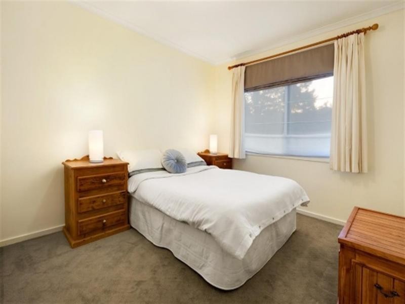 2/12 Hopetoun Street, Mitcham VIC 3132