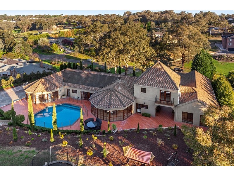 23 St Muir Drive, Warrandyte VIC 3113