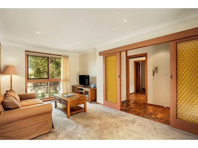 2/15 Wetherby Road, Doncaster VIC 3108