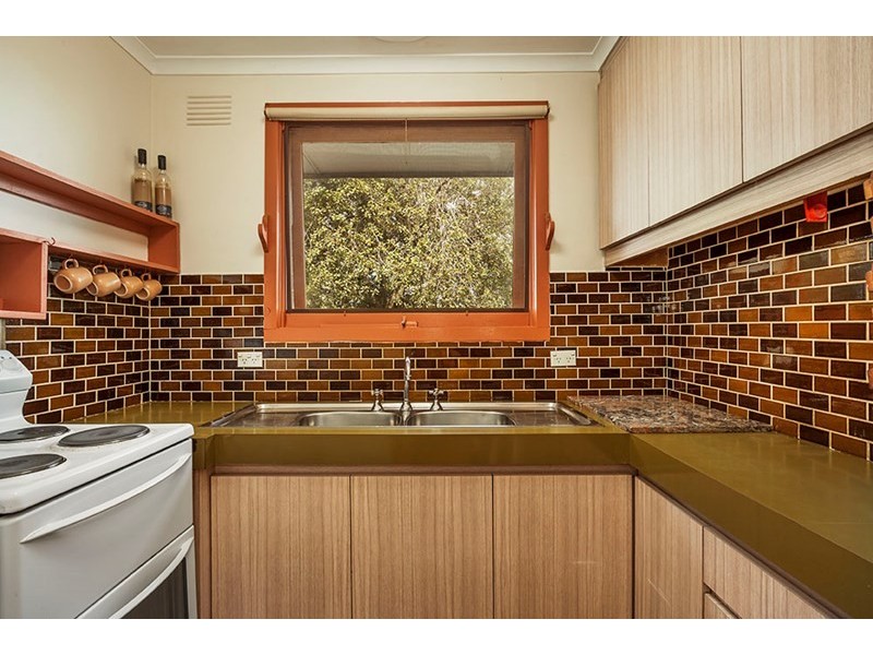 2/15 Wetherby Road, Doncaster VIC 3108