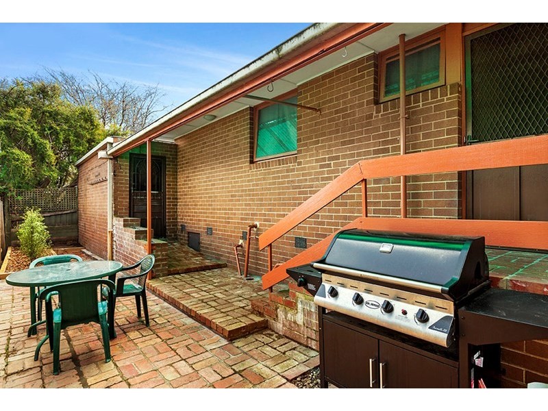 2/15 Wetherby Road, Doncaster VIC 3108