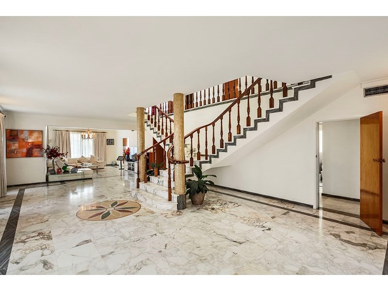 11 St Andrews Crescent, Bulleen VIC 3105