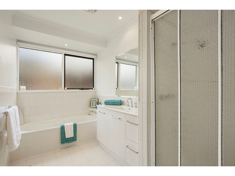 5A Harry Street, Doncaster East VIC 3109